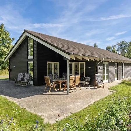 Kringfod - 590m From The Sea By Interhome Hals