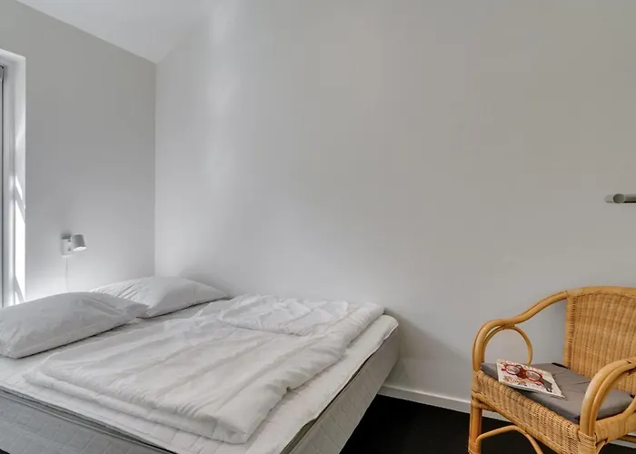 Kringfod - 590m From The Sea By Interhome * Hals